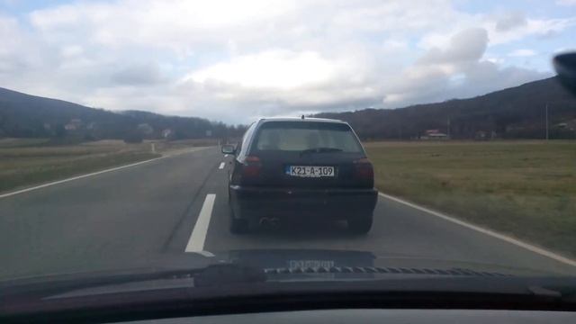 Vw golf 3 VR6 2.8 vs Renault clio II RS 2.0 16v смотреть онлайн
