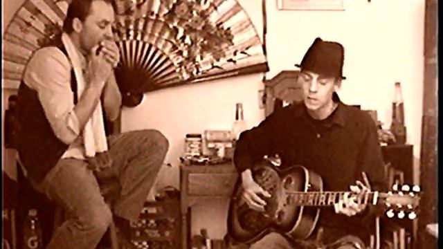 Dooley Wilson & John Roundcity - Detroit Woman Blues смотреть онлайн