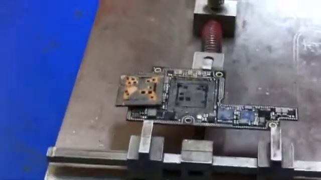 iPhone X- CPU Removing Temperature And Timing смотреть онлайн