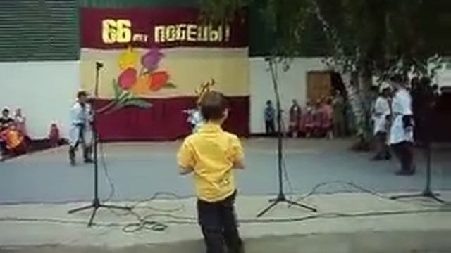 ТАНЕЦ ДРУЗЕЙ.AVI смотреть онлайн