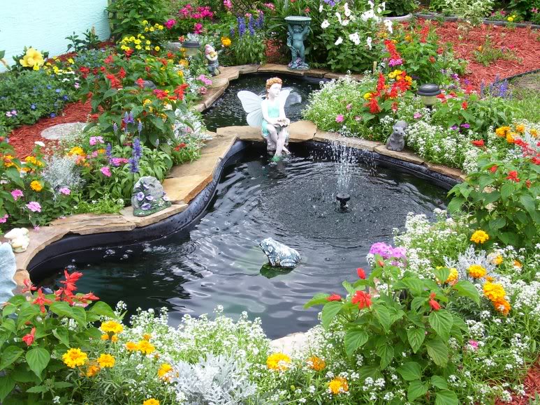 Красивый водоём на участке своими руками