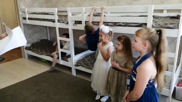 "You Tube Party" на день рождения двоюродной сестры Арианы ! смотреть онлайн