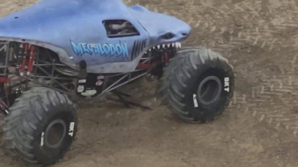 Монстер трак шоу!