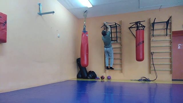 подтягивание и отжимание с резиной смотреть онлайн