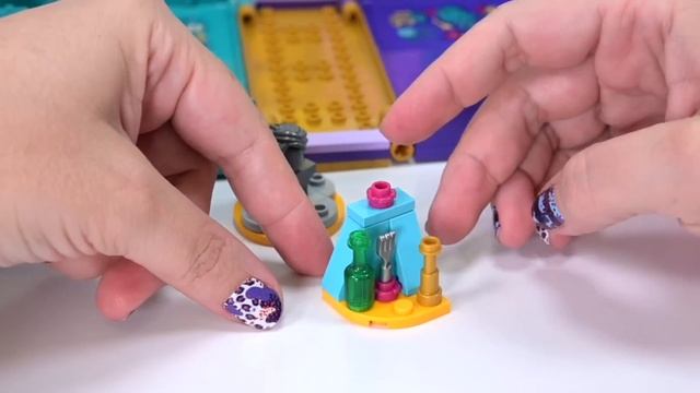 A teeny tiny Ursula! And a new little mermaid ??♀️ Lego The Little Mermaid Storybook build & revie смотреть онлайн