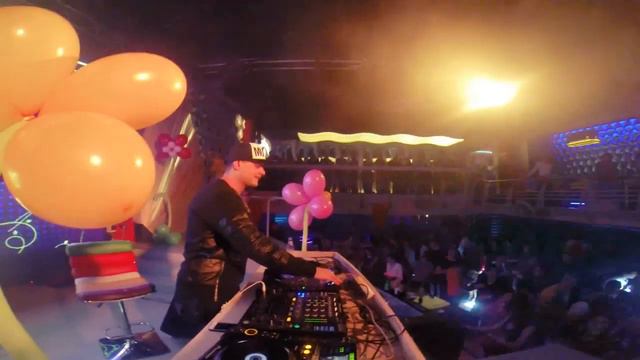 dj maniak Caprica night club смотреть онлайн