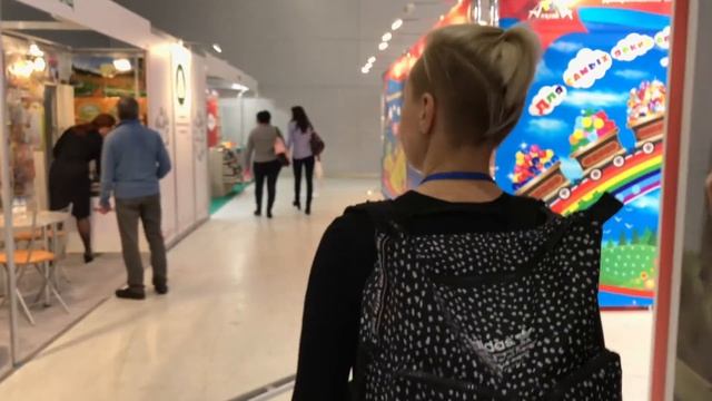 Гуляю по Скрепка Экспо. Рассказываю об инструментах и работаю на стенде РХК. смотреть онлайн