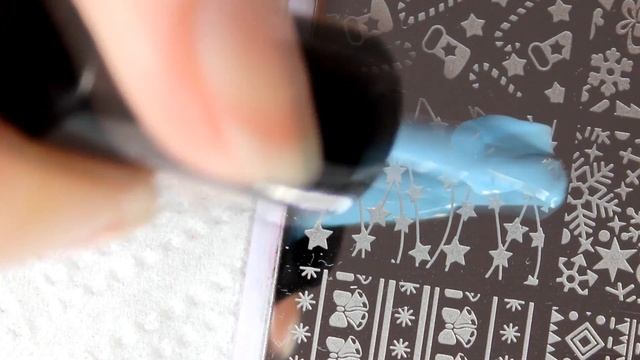 Double Stamping Nail Art / Двойной стемпинг C новогодней пластиной Born Pretty