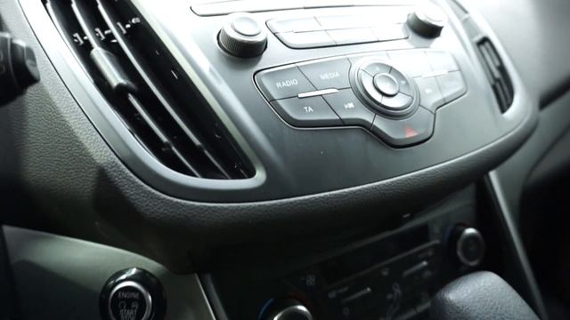 Ford Kuga '2018 смотреть онлайн