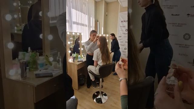 Долговременная укладка бровей. 3 блок курса PREMIUM - Эксперт по дизайну взгляда.