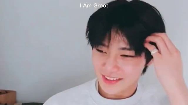 Stray Kids - I.N and his obsession with Hyunjin's long blonde hair ! A Never Ending SAGA! смотреть онлайн