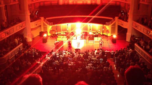 Chris Isaak Ring of Fire and Can't Help Falling in Love; Carmel Indiana July 2013 смотреть онлайн