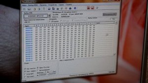 Перепрошиваем биос программатором