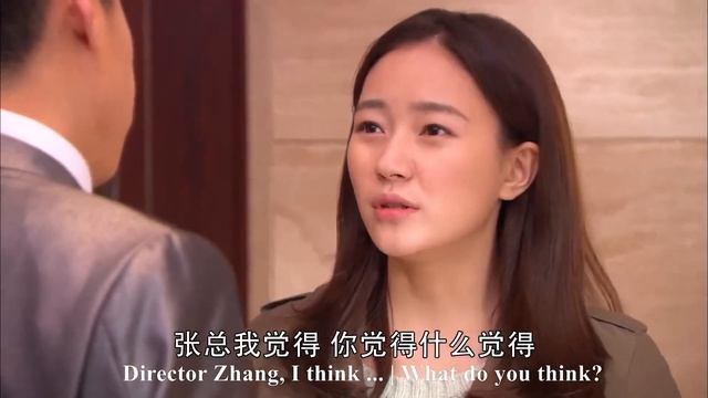 女孩裹浴巾闖入會議室，魔鬼身材讓在場男人都看直了眼，總裁醋意大发把她帶回房間教訓? смотреть онлайн
