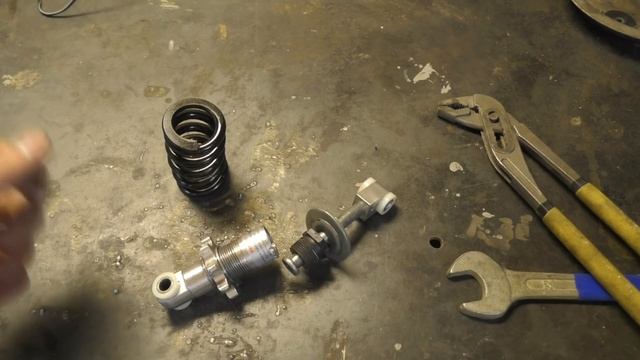 Cломал амортизатор на мотобуксировщике смотреть онлайн