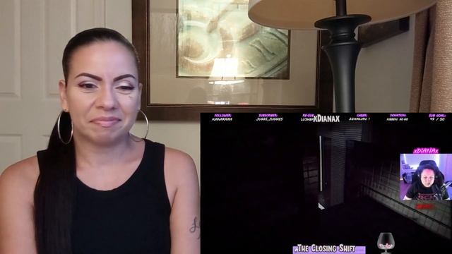 "She needs to go to the ER" - Gamers React To Scary Games - REACTION! смотреть онлайн