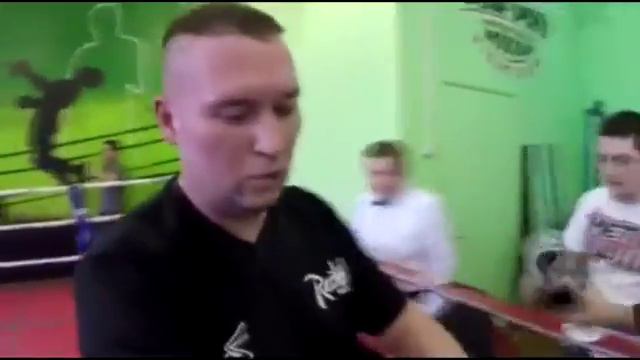 Бой блогеров. Дмитрий Шилов и Сергей Симонов смотреть онлайн