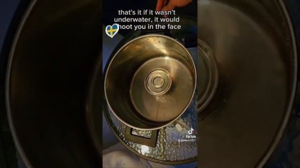 Сюрстрёмминг(surströmming) Как правильно есть! Шведская селёдка.