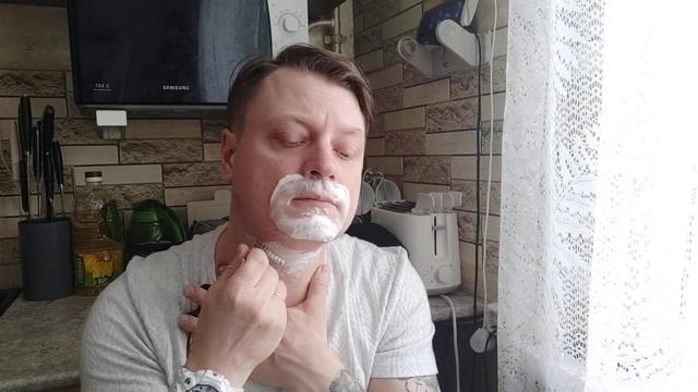 Работа с кожей в процессе бритья, верно ли мы ее понимаем? смотреть онлайн