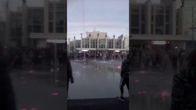 Фонтанные танцы #6 смотреть онлайн