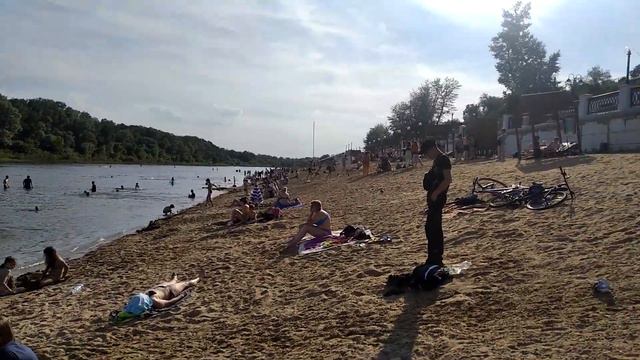 Доехали до реки Урал искупались перекусываем. смотреть онлайн