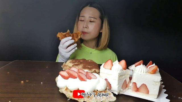 ASMR 400 SUBCRIBERS THANKS PURE CAKE & CROPPLE 다가올 어린이날 케이크 추천 노티드도넛 우리아이안심 케이크 & 크로플 먹방 MUKBANG смотреть онлайн