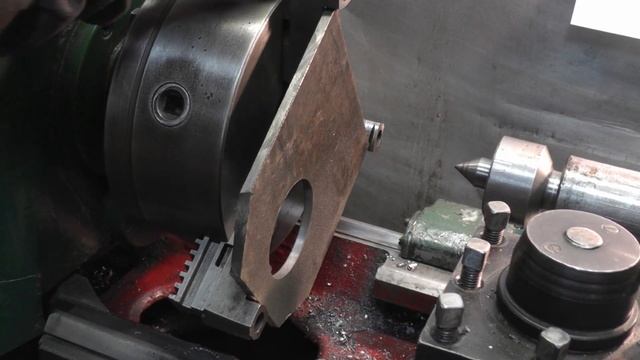 Токарный станок 1 в 61. Сверление и растачивание нестандартных деталей. смотреть онлайн