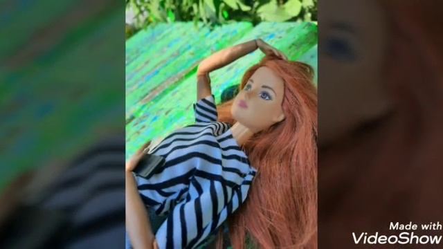 Новая фотосессия Barbie на улице, которая точно вдохновит Вас на создание дизайнерской одежды смотреть онлайн