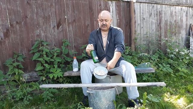 Измельчение яичной скорлупы смотреть онлайн