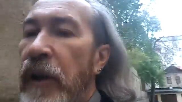 Николай Якимов читает стихотворение Николая Гумилёва "Осень" смотреть онлайн