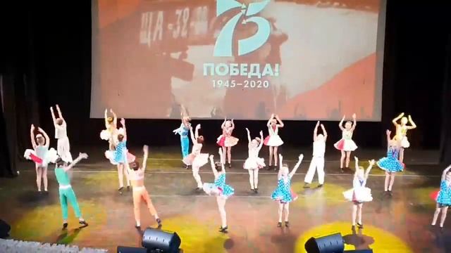 Оптимисты смотреть онлайн