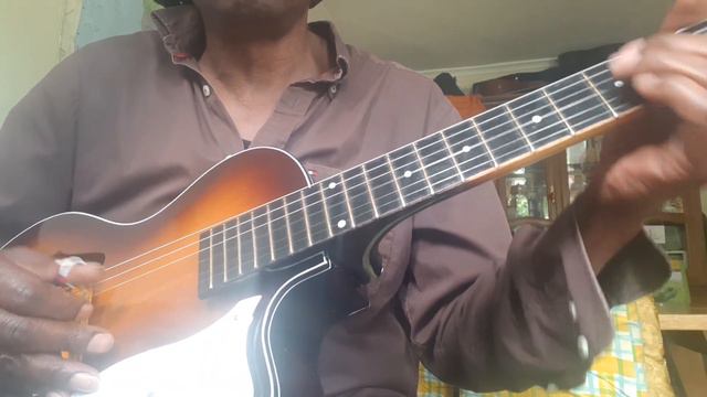 Arnold Hoyer Famos Arch Top Guitar [Extremely RARE Vintage смотреть онлайн