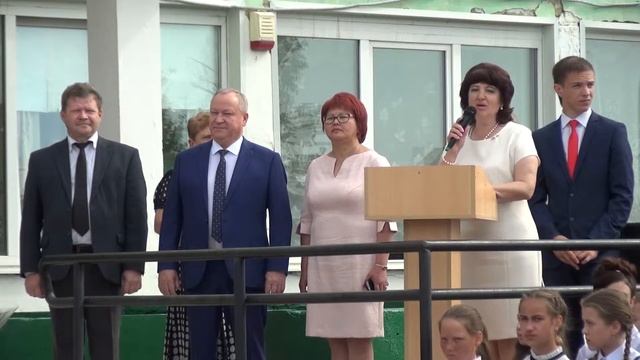 Во всех школах Бузулукского района прозвенел последний звонок смотреть онлайн