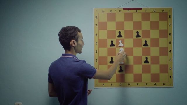 Шахматы. Как легко научиться ходить конем смотреть онлайн