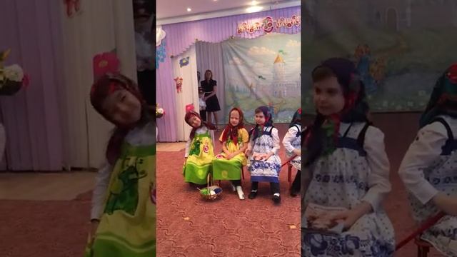 Крутые пацаны.Детский сад 1476. Москва праздник мам.Бабушки-старушки ,ржака смотреть онлайн