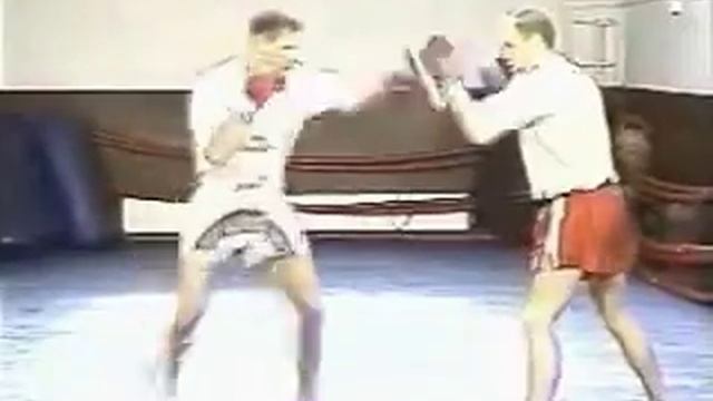 Роб "Голландец" Каман, девятикратный чемпион мира по кикбоксингу и тайскому боксу. ч 4 смотреть онлайн