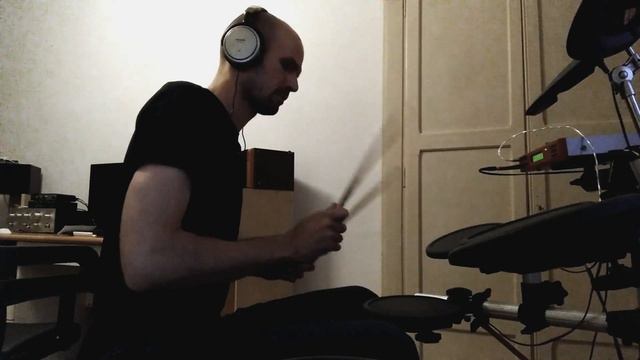 JAMMING ON TRAP BEAT With Yamaha DTXPRESS III And ADDICTIVE DRUMS