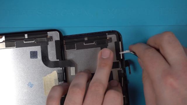 Display tauschen Apple iPad Air 5 A2588 - So wirds gemacht! + inklusive Kamera Fail! смотреть онлайн