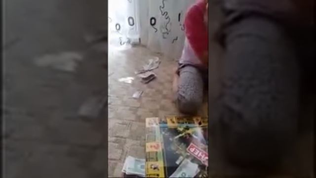 Мы Играем В Миллионера смотреть онлайн