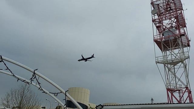 Сириус (Сочи. Адлер). Пляж Сочифорния. Посадка самолета смотреть онлайн