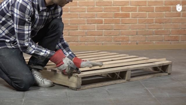 Арт-переработка: Как сделать журнальный столик из поддонов | Арт-переработка смотреть онлайн