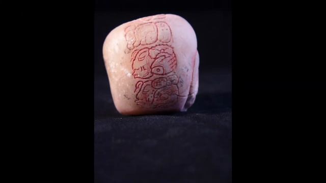 Front Face of a Stela Behind-The-Scenes смотреть онлайн