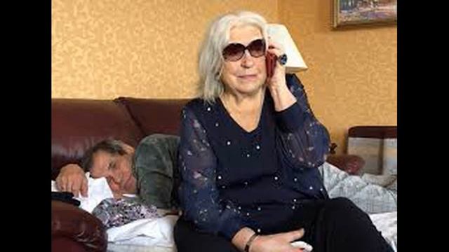 Нервы и Переживания за мужа довели Федосееву-Шукшину до больницы.Случился приступ! смотреть онлайн