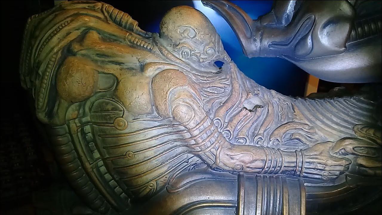 Toy Hunt! 2016 Neca Fossilized Space Jockey Foam Prop Replica from 1979 ALIEN Film! смотреть онлайн