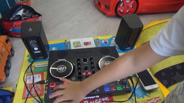 Обзор на Numark Party Mix и Numark Party Mix Live