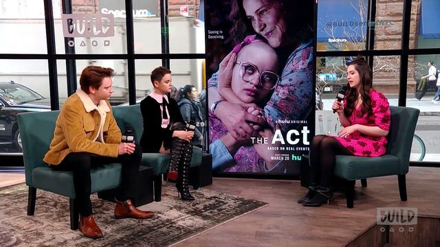 Joey King & Calum Worthy Believe People Will Relate To The Coming-Of-Age Aspect Of 