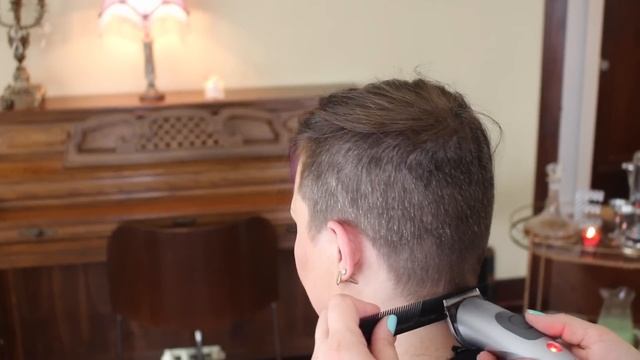 Womens Undercut and Hairstyle смотреть онлайн
