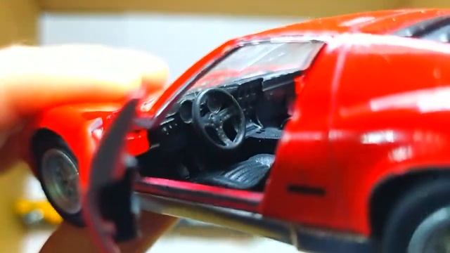 Bburago Bliss Dive into the World of Precision with Diecast Masterpieces! смотреть онлайн