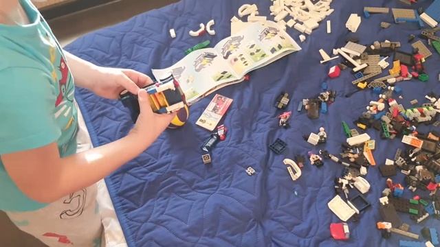 Собираем полицейский джип смотреть онлайн