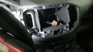 Lada Vesta, ставим Pioneer 2 din.